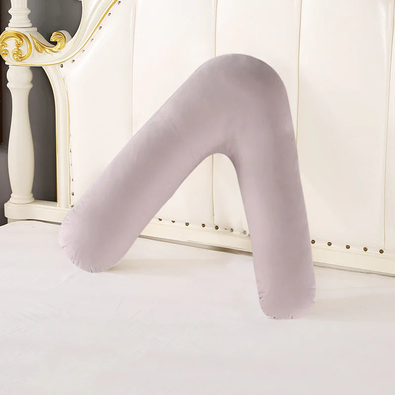 Almohada Embarazo en Forma de V – Soporte Ergonómico para Vientre, Espalda y Descanso Total  / V-Shaped Maternity Pillow – Ergonomic Belly & Back Support for Deep Rest and Comfort